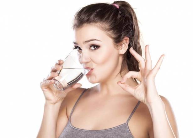 إيّاك وشرب الماء بعد الأكل!