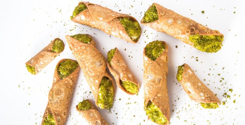  طريقة تحضير حلوى الكانولي الإيطالية من الشيف جمانة حسن