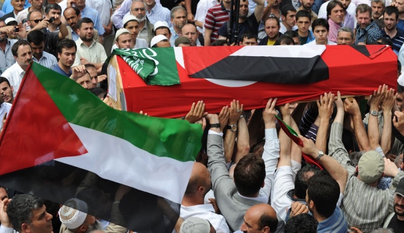 الاحتلال يحتجز  جثامين "249" شهيداً وشهيدة