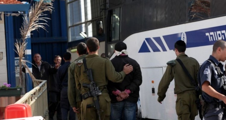 إصدار "44" أمرًا بالاعتقال الإداري منذ بداية يونيو