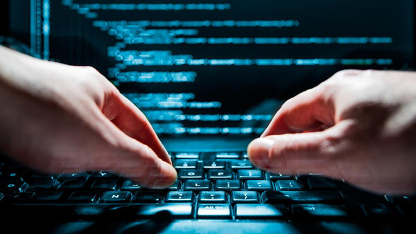 موسكو تنفي تورطها في هجوم إلكتروني على "ياهو"