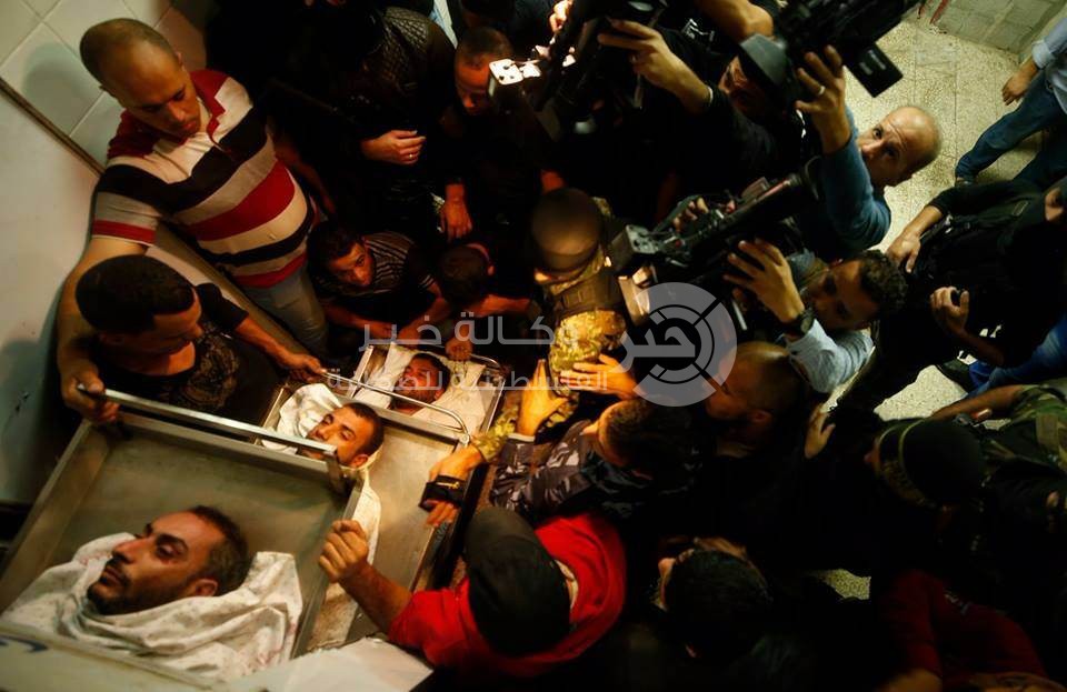 محدث بالصور: 9 شهداء وعدد من الإصابات بقصف "نفق" شرق دير البلح