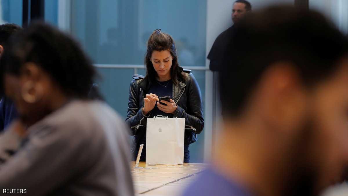 بعد ساعات على طرحه في السوق.. عطل يضرب "آيفون X"