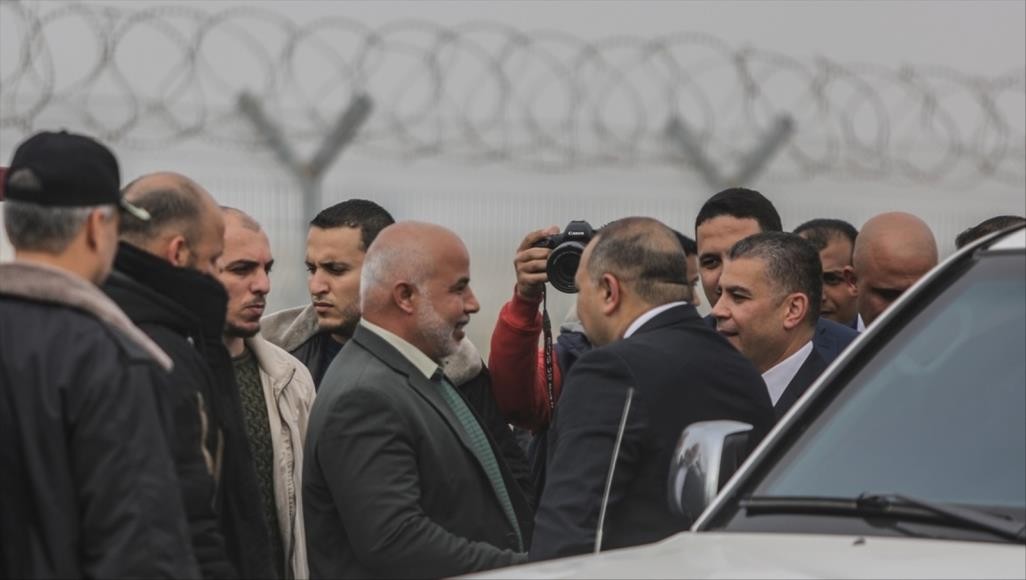 بالأسماء