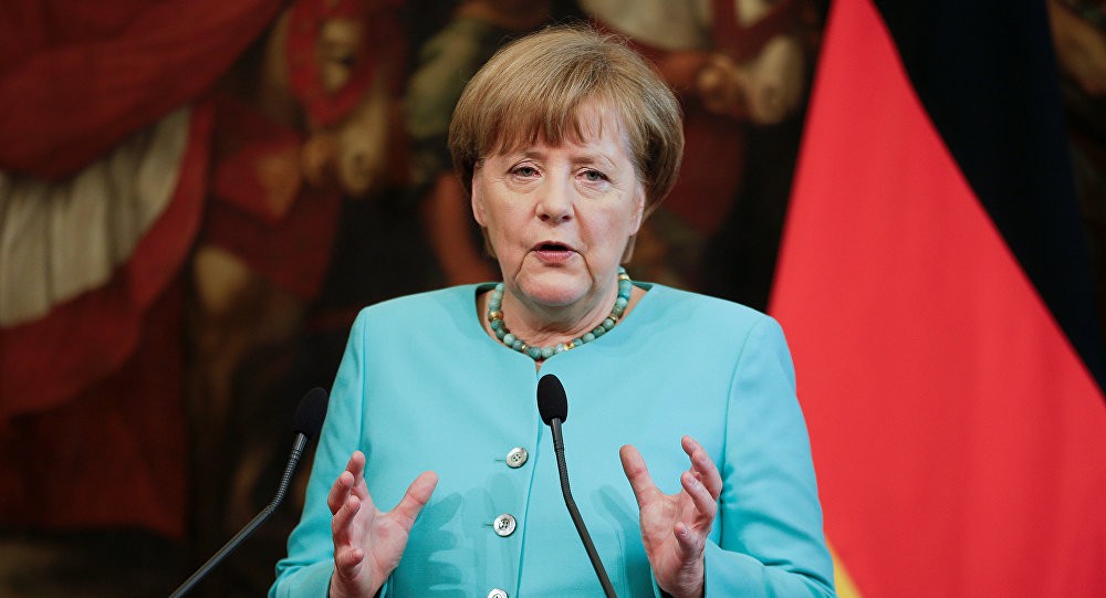 ميركل: من المبكر للغاية للاتحاد الأوروبي أن يرفع قيود احتواء الفيروس