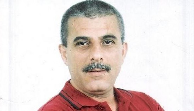 إدارة المعتقلات تفرض عقوبات على الأسير "دقة" بعد نشر كتابه