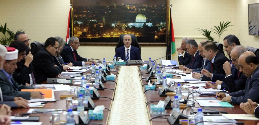 مجلس الوزراء يُحيي صمود القدس ويطالب "حماس" بإنهاء الانقسام والعودة عن قراراتها