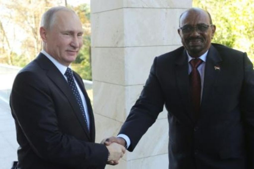 البشير يطالب روسيا بحماية السودان من الولايات المتحدة