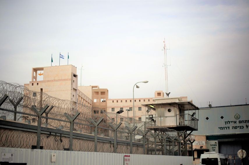 الاحتلال يفرج عن المعتقلة أبو حمدية