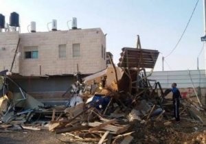 الاحتلال يهدم منزلاً في القدس بحجة عدم الترخيص