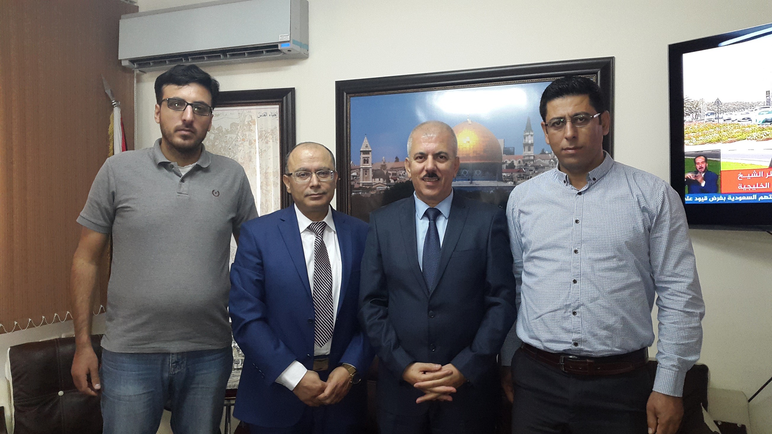 بالصور: عيسى يبحث ضرورة توفير الدعم اللازم للأقصى وأهله