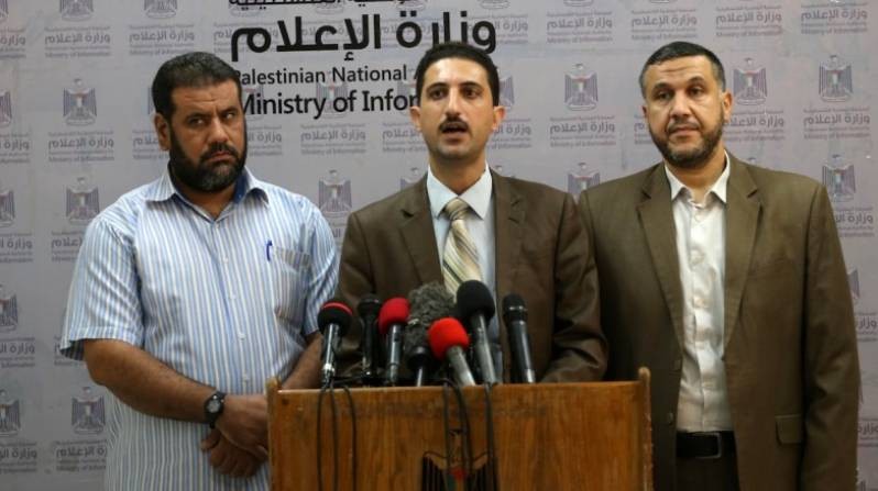نقيب موظفي "غزة" يكشف عن شروط القبول بإحالة الموظفين للتقاعد المبكر