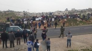 "الشؤون المدنية" تنجح بفتح طريق " قلقس" في الخليل