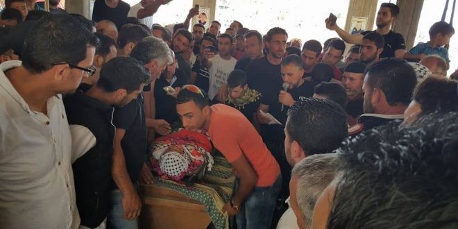 بالصور: تشييع جثمان الشهيد "ردايدة" شرق بيت لحم