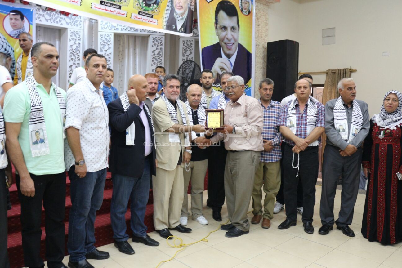 بالصور: "فتح" بشمال غزة تكرم كوكبة من عوائل الشهداء