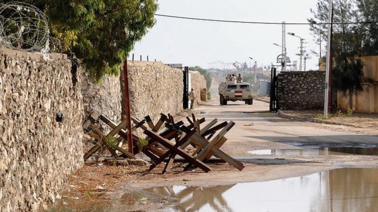 مقتل جنديين مصريين واصابة 22 اخرين في تفجير بالعريش