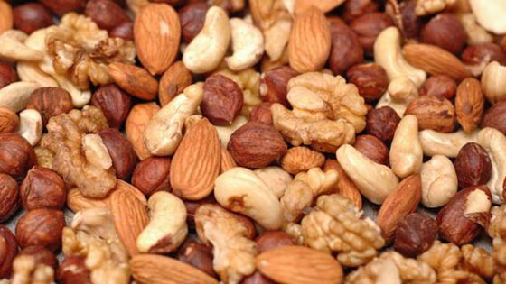 أطعمة ومشروبات تزيد من الوزن بدل إنقاصه!