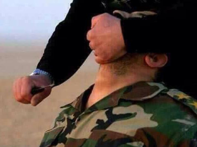 "داعش" يبث فيديو لذبح ضابط عراقي