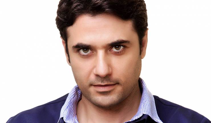 مأزق جديد يواجه أحمد عز