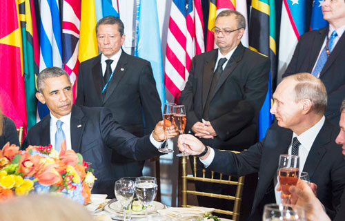 أوبـــامــــــا يتحـــــدث، بوتــــين يفـــعـــل ..