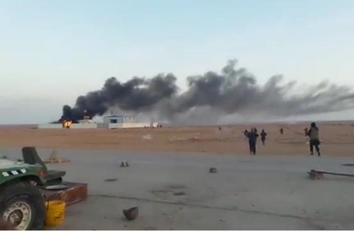 بالفيديو : "داعش" تتمركز على حدود الاردن وتسيطر على مركز حدودي عراقي