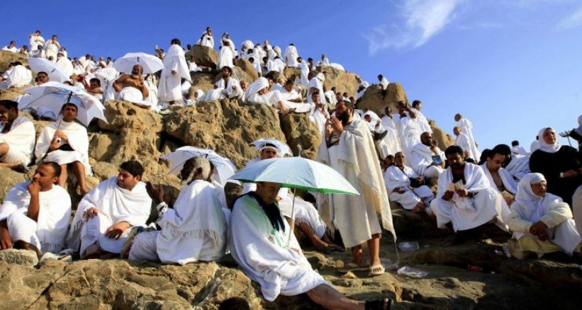 70 حاجًا من سكان غزة يصلون إلي مطار القاهرة