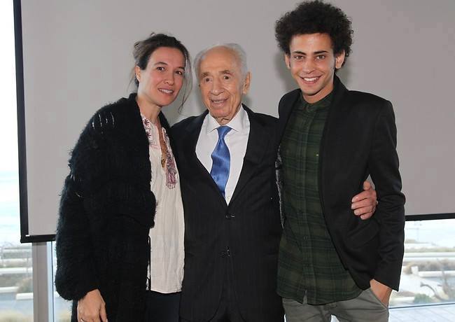 بالوثائق: نشطاء وصحفيون يهاجمون الشركات المنظمة لعرض فيلم "يا طير الطاير" لمحمد عساف