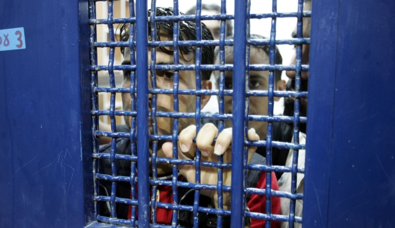 تحذير من الإهمال الطبي بحق الأسرى المرضى بمستشفى "الرملة"