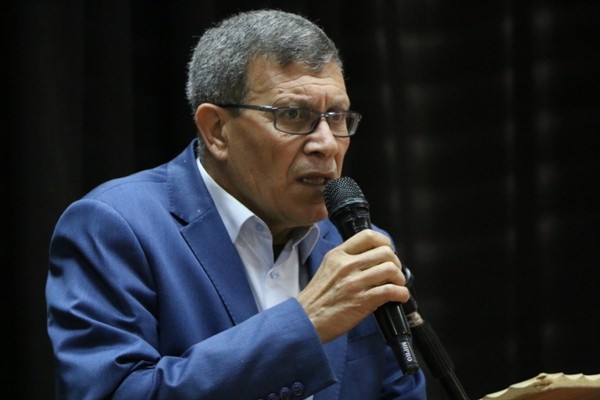 الفتياني يكشف لـ"خبر" تفاصيل زيارته لغزة ويطالب حماس بتسليم مقرات فتح