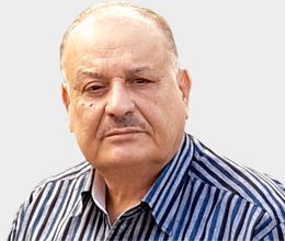 على مسرح العبث