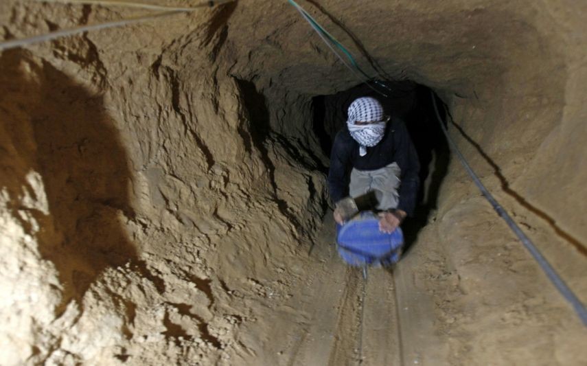 إصابة 5 عمال إثر انفجار اسطوانة غاز داخل نفق تجاري برفح