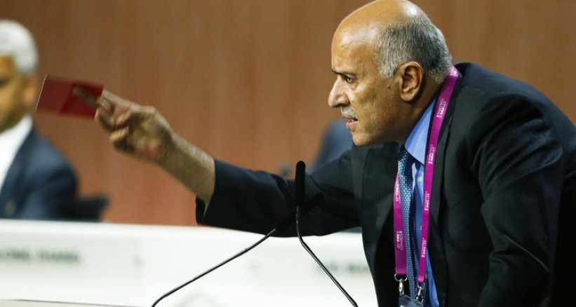 شاهد بالفيديو : الرجوب يعلن سحب طلب تعليق عضوية اسرائيل في الفيفا والسبب؟!