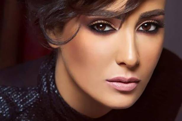 بالصور كندة حنا وإطلالة مثيرة