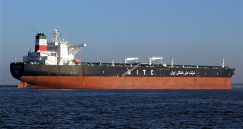 إبحار أول ناقلة نفط إيرانية عملاقة تحمل مليوني برميل من النفط بعد الاتفاق النووي