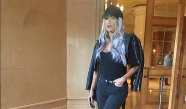 مايا دياب بالشعر الأبيض