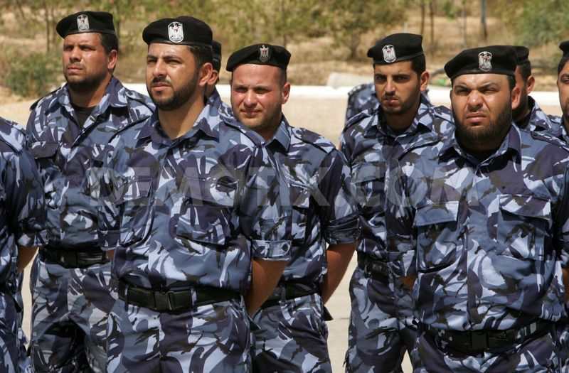الأمن الداخلي في غزة يستعدي قيادات من حركة فتح