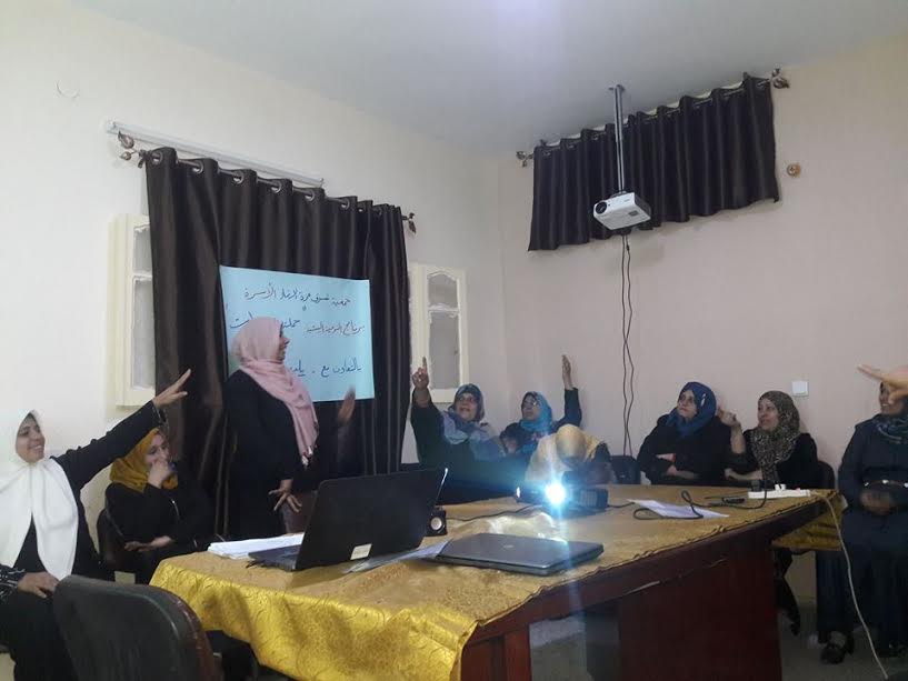 بلدية غزة ترعى مبادرتين شبابيتين في منطقتي تل الهوا والزيتون