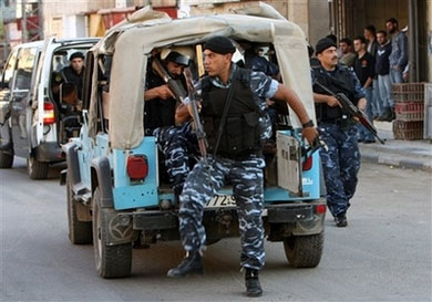 الكشف عن ملابسات سرقة محل صرافة في طولكرم والقبض على المتهم