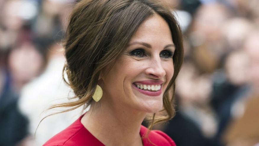 بالصور : تأمين النجمات لأجسادهن يبدأ من 2 مليون دولار