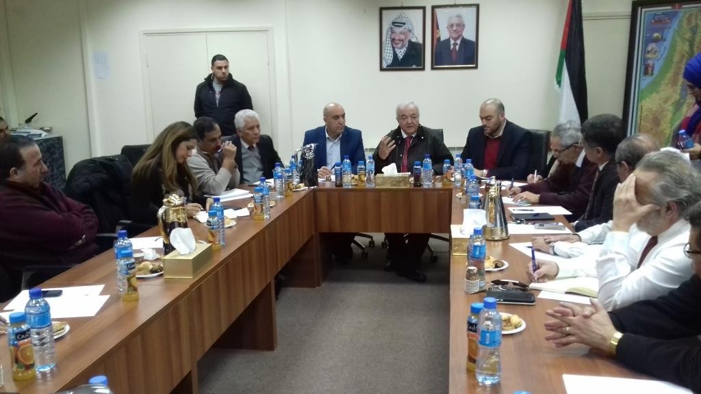 أبو شهلا يناقش فكرة "تشكيل فريق للتفكير الاستراتيجي حول تعزيز فرص التشغيل"