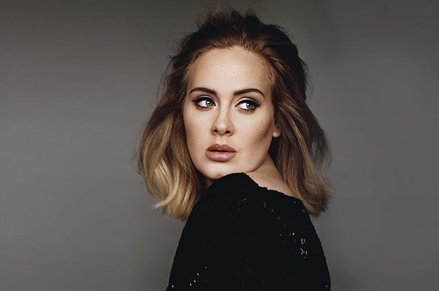 ِشاهد :إطلالة صادمة لـ "Adele" 