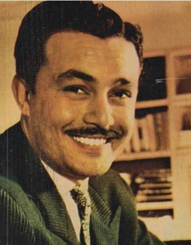 صور : هل تذكرون الراحل صلاح ذو الفقار؟ حفيده نجم مشهور.. من هو؟