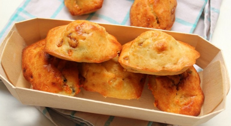 مادلين بجبنة الروكفورت والزبيب