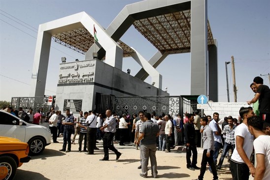 لليوم الثاني على التوالي.. السلطات المصرية تفتح معبر رفح البري