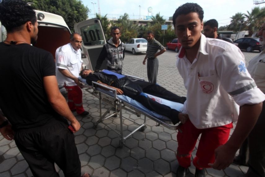إصابة طفل إثر سقوطه من علو وسط قطاع غزة