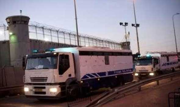 التنكيل بالأسيرات عبر سيارة البوسطة