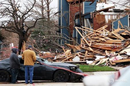 أمريكا: عواصف تعطل حركة السفر بالتزامن مع عطلة أعياد الميلاد