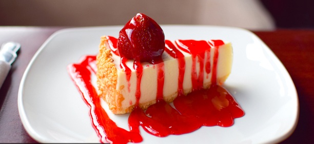 حلو الكرز والأناناس