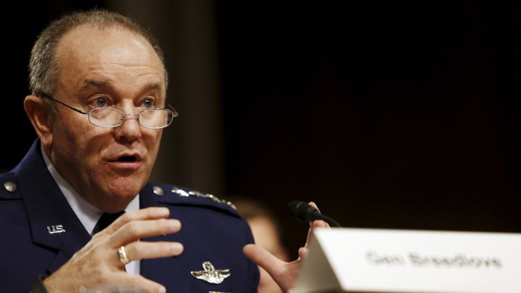 قائد قوات الناتو في أوروبا: بوتين استطاع بناء جيشاً قوياً