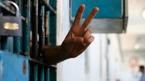 الأسير محمد علاقمة يواصل معركة الكرامة